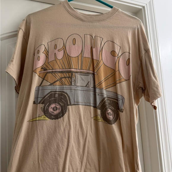 Tops - Bronco Graphic T-Shirt